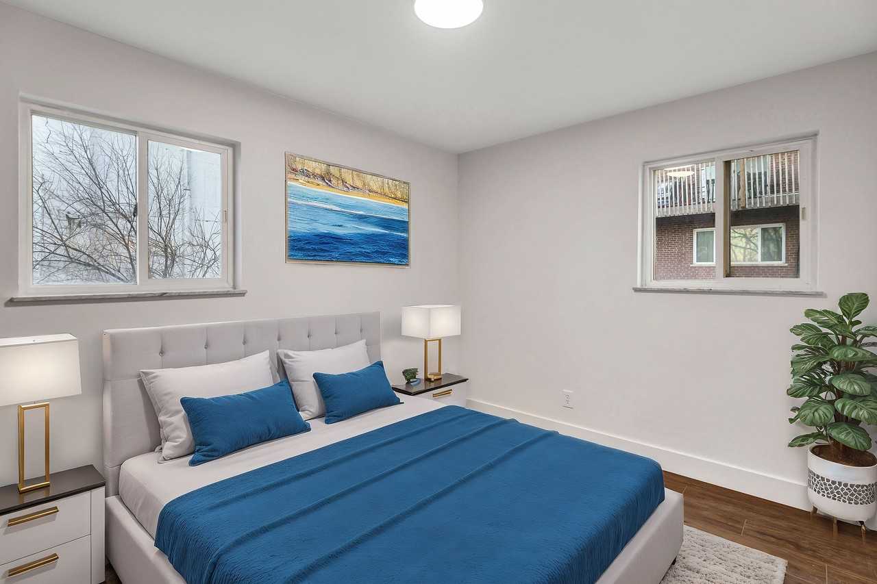 8 Bordeaux Dr #4 - Photo 4 of 23