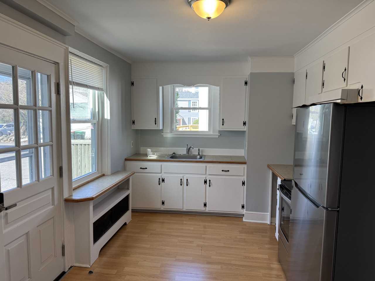 855 Washington St #1R - Photo 3 of 20