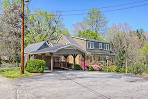 featured image of 174 Paris St #NA