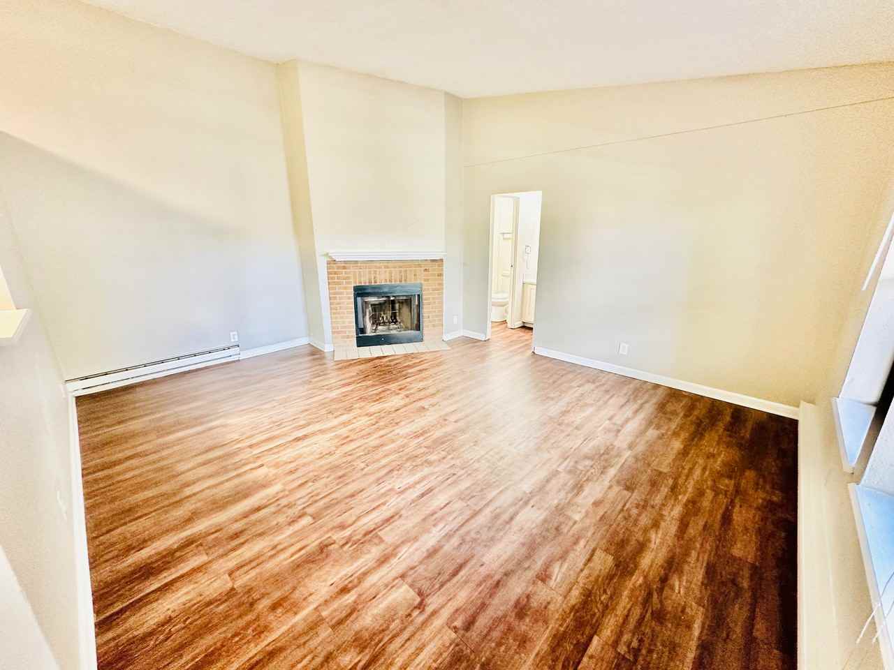 WILLOW RUSH - Photo 5 of 33