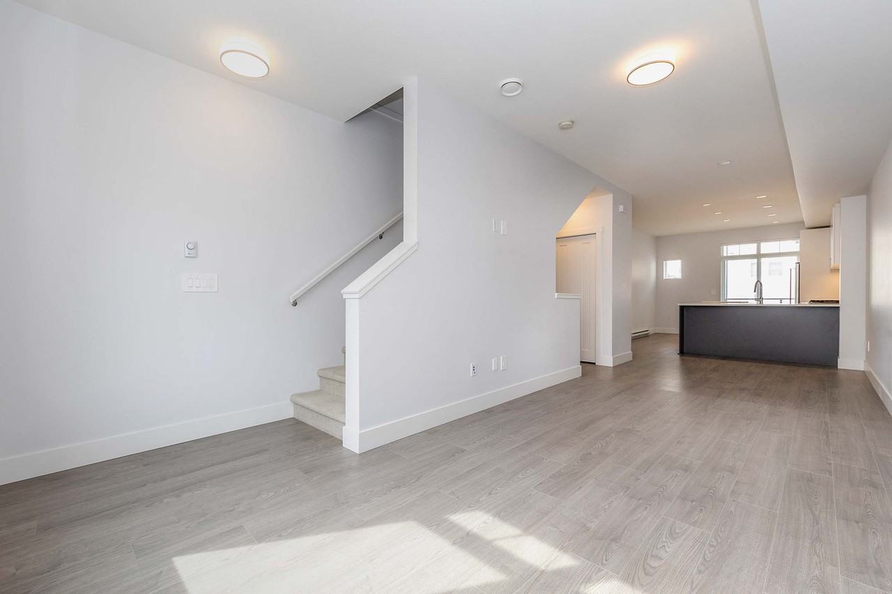 2070 Oak Meadows Drive - Photo 4 of 26