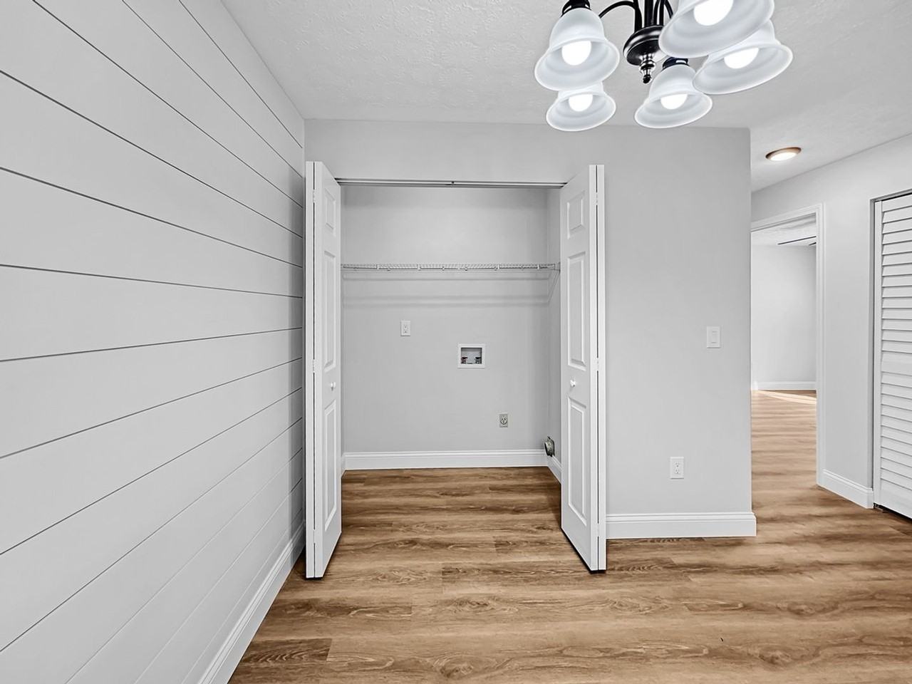 Springview Apartments - Photo 3 of 30