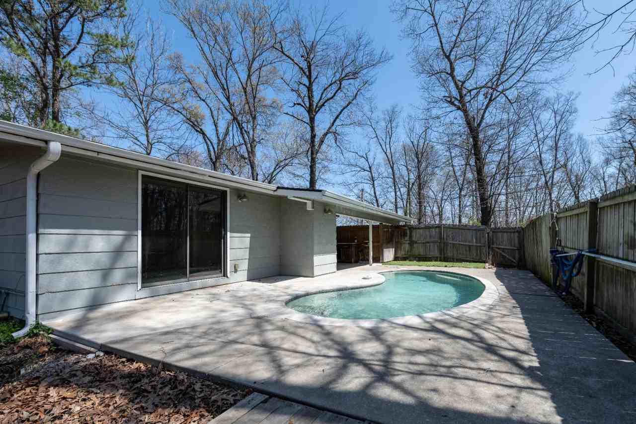 33 Brentwood Dr - Photo 3 of 12