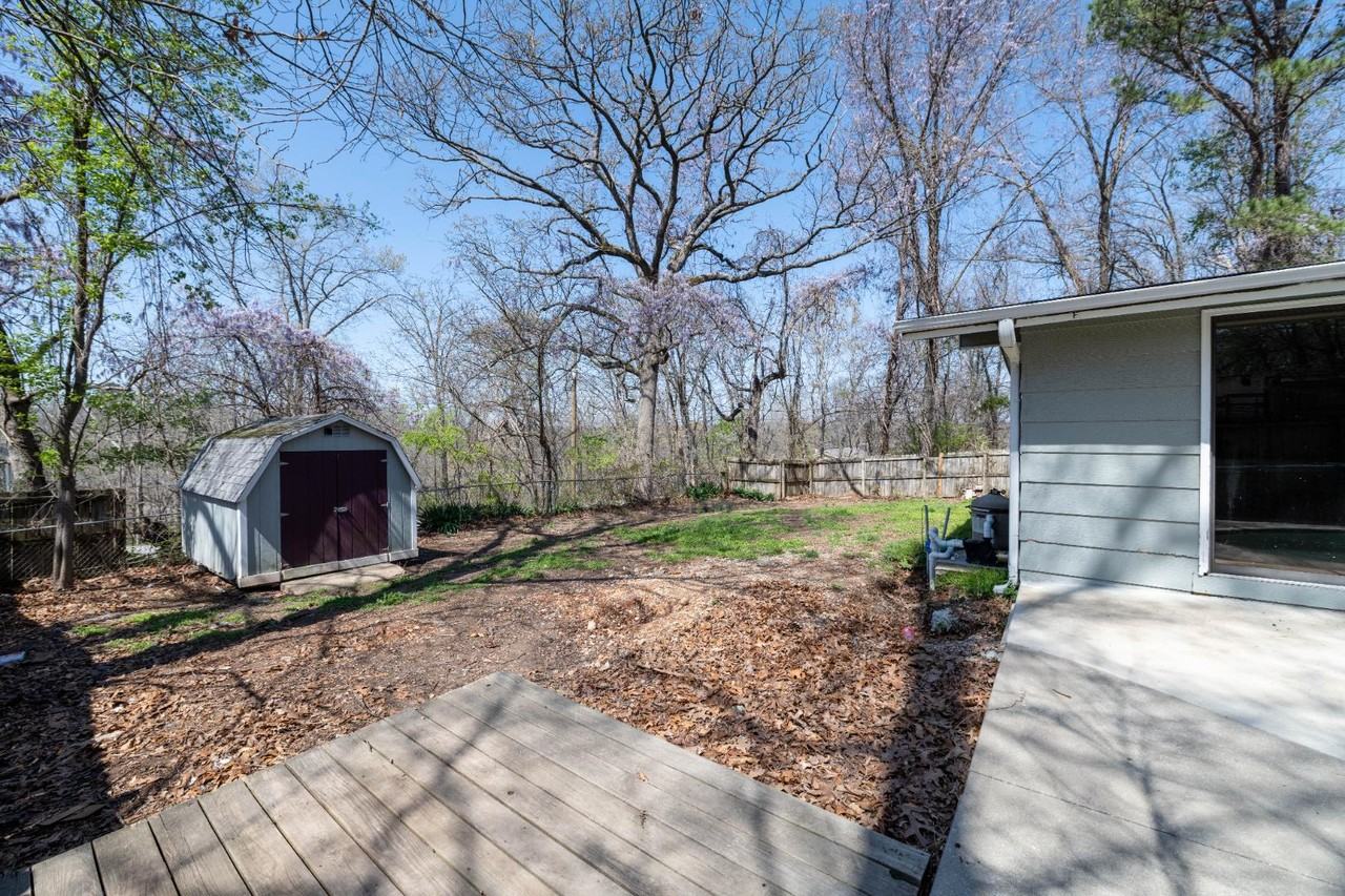 33 Brentwood Dr - Photo 5 of 12