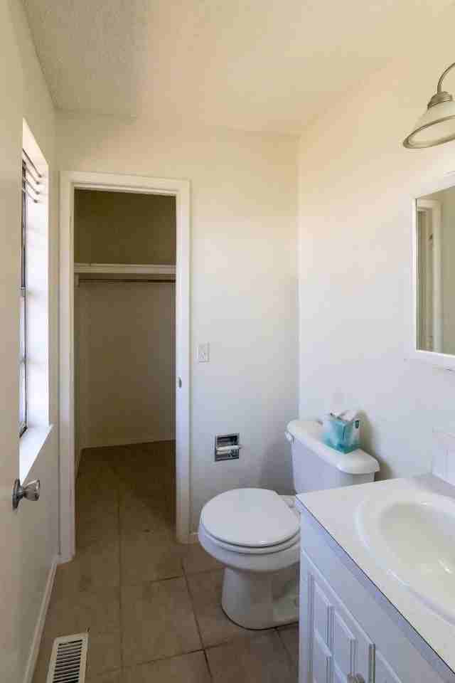 33 Brentwood Dr - Photo 7 of 12