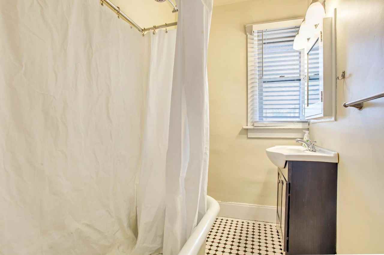 172 South 600 West - Photo 6 of 10