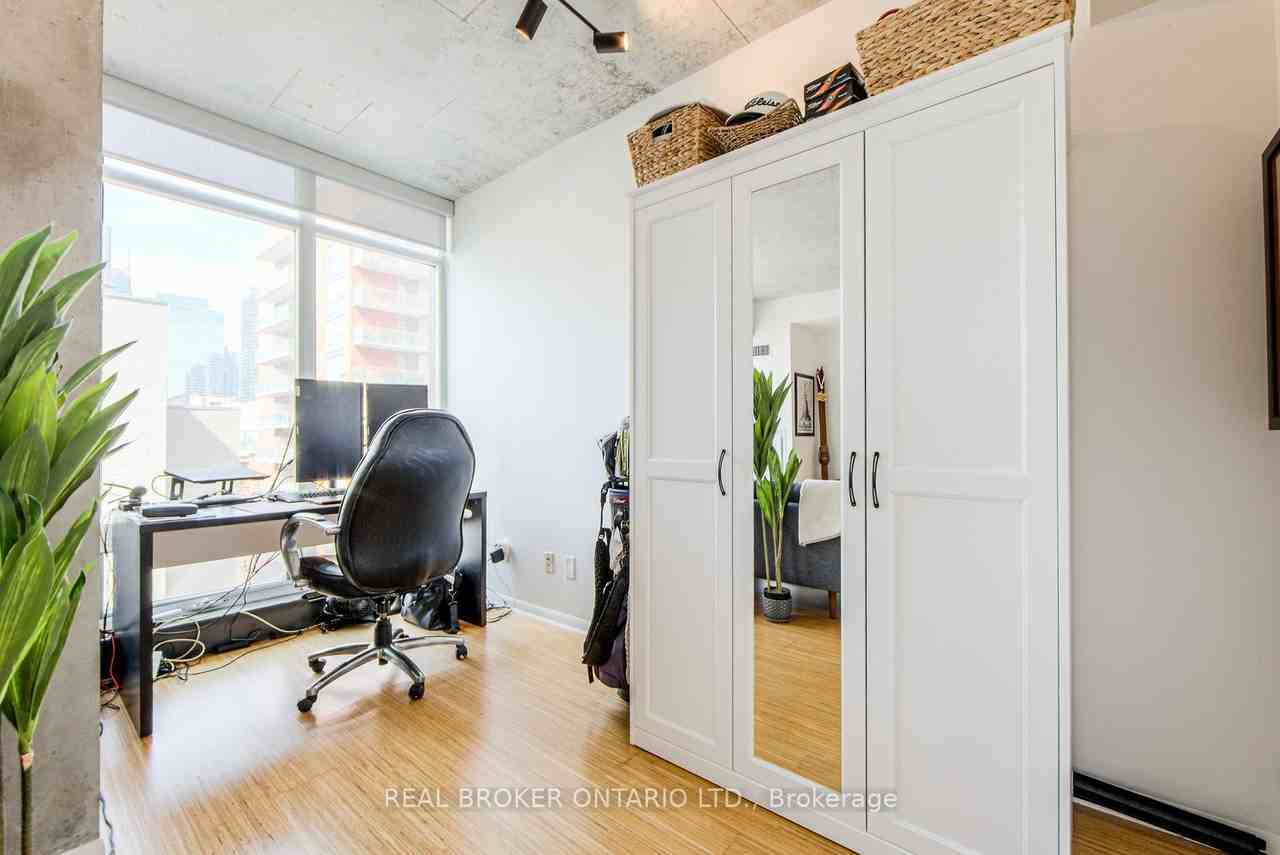 333 Adelaide Street East #732 - Photo 3 of 39