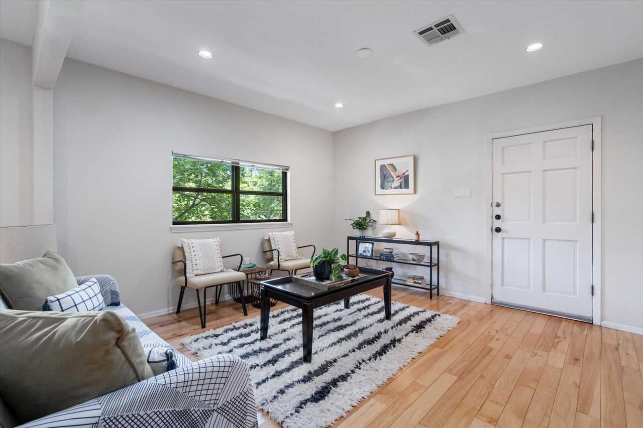 2116 Glendale Place - Photo 6 of 28