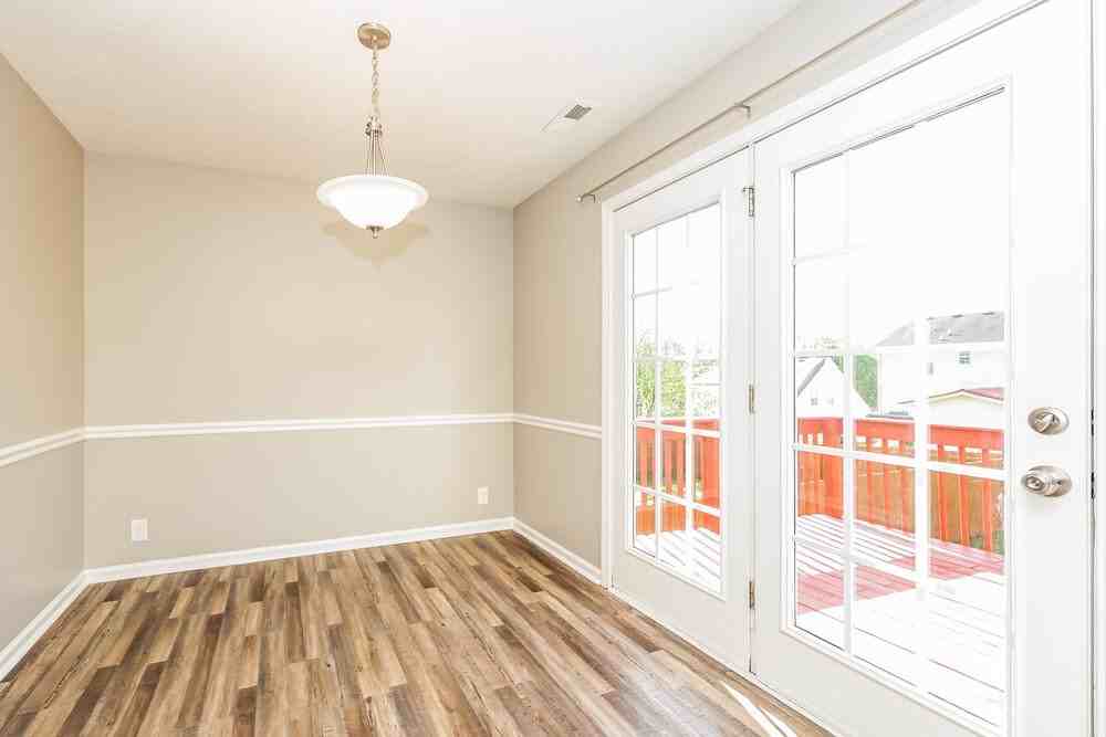 1007 Cheryl Ln - Photo 6 of 17