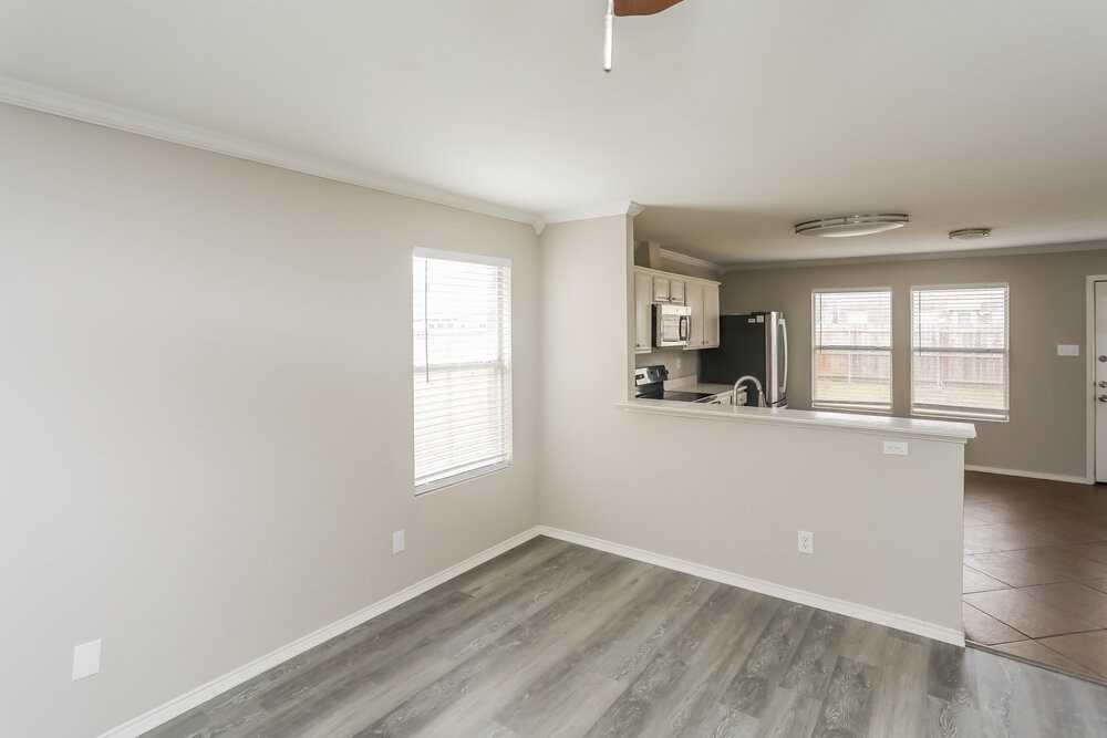 2931 Volturno Dr - Photo 4 of 16