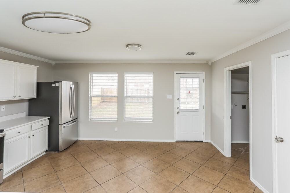 2931 Volturno Dr - Photo 5 of 16