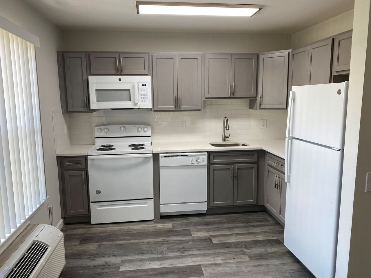 145 DOCK STREET - Photo 2 of 50