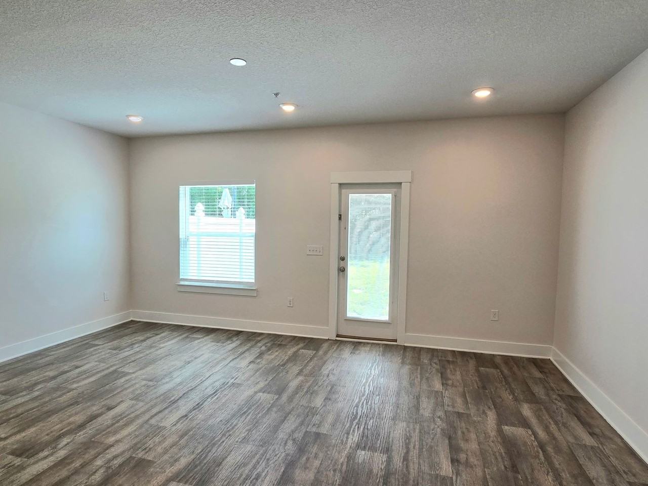 8980 Brigade Trl - Photo 2 of 17