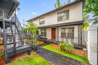 4004 N Branch Ave #C - Photo 1 of 1