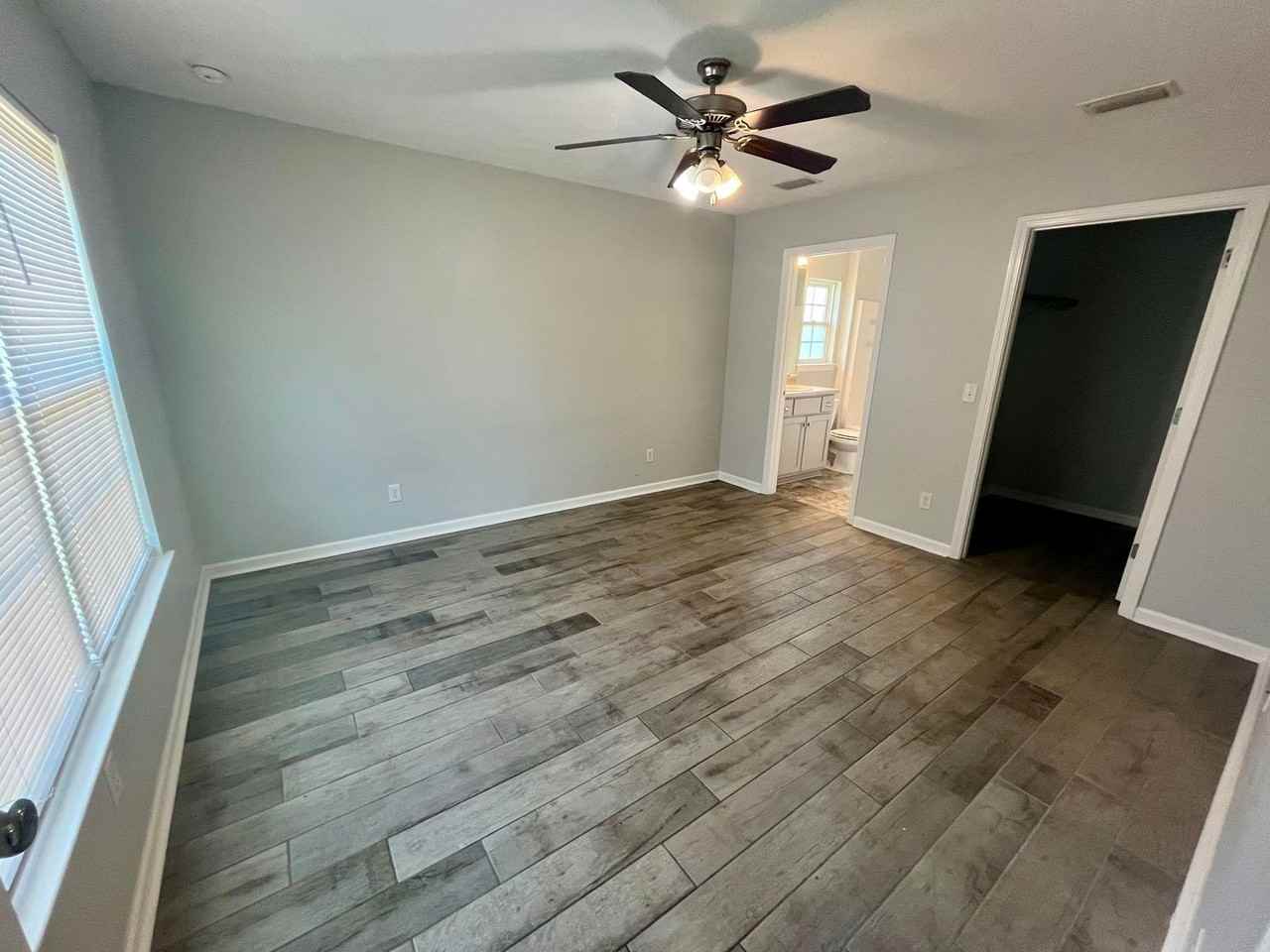 2406 Quiet Oaks Dr - Photo 5 of 9