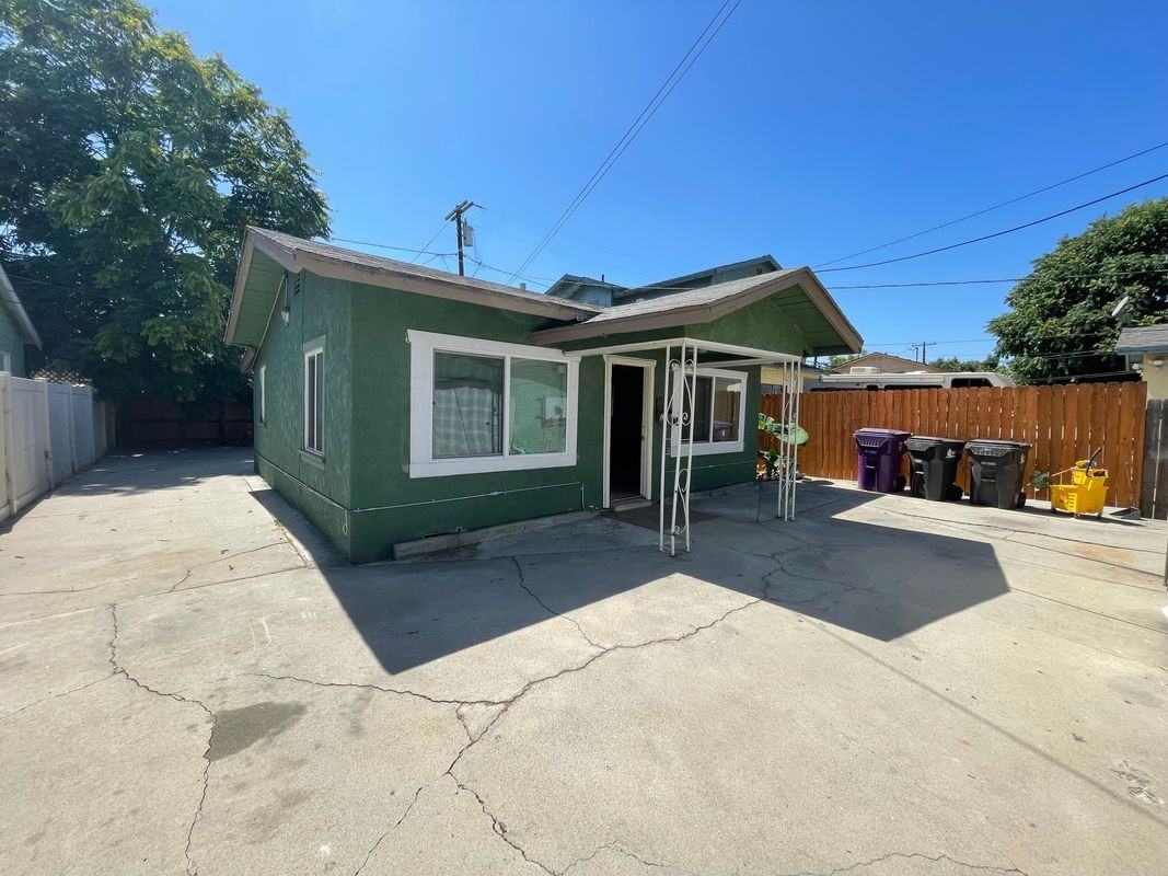 480 E Plymouth St - Photo 3 of 21