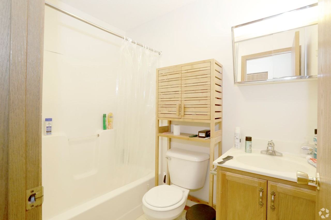 1204KO - Photo 4 of 9