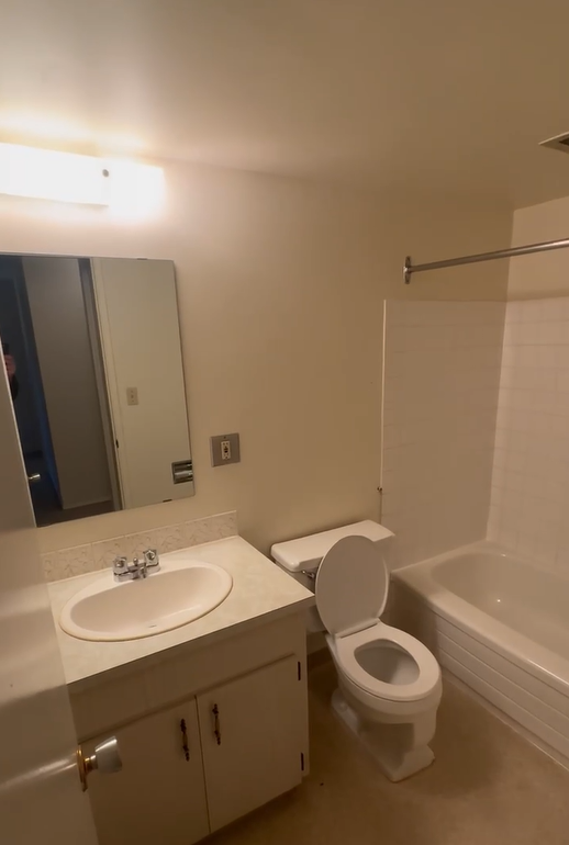 10601 100 St #128 - Photo 5 of 8