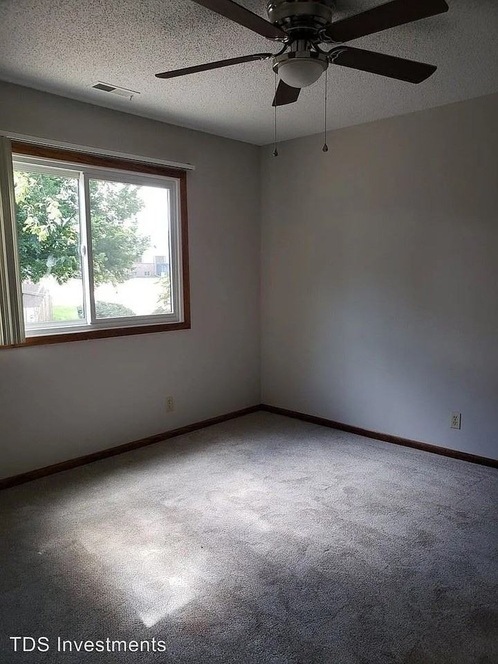 Parkside Apts. (TDS) - Photo 5 of 8