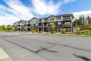 Find your dream home at Prince Avenue Apartments! Offering 1, 2, 3, and 4 bedroom Units! - Photo 1 of 1