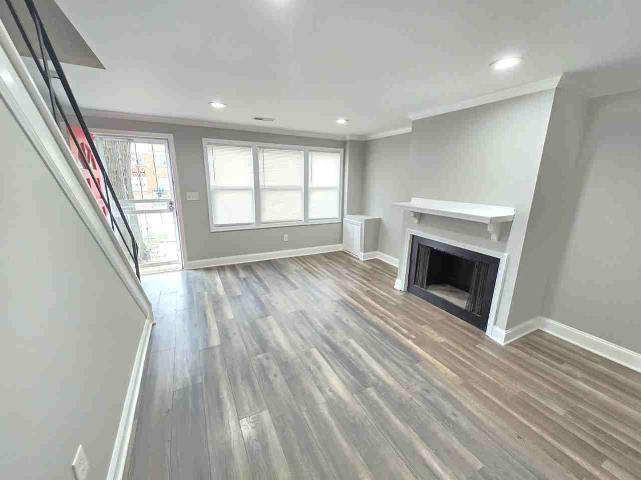 2504 Marbourne Ave - Photo 3 of 19