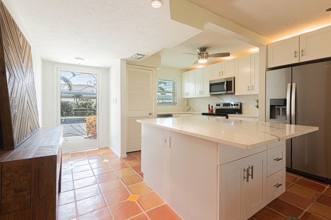 325 Charlemagne Blvd #A108 - Photo 6 of 31