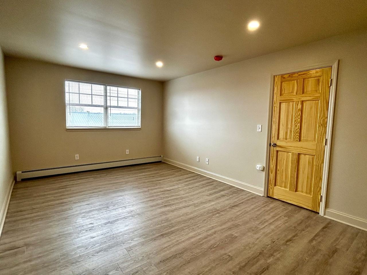 Norwegian Manor - Photo 7 of 13