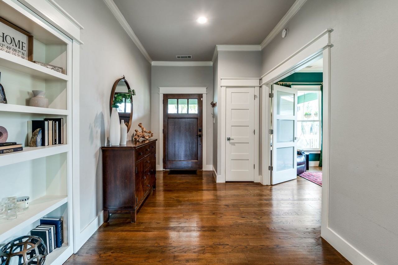 5621 Richard Ave - Photo 3 of 25