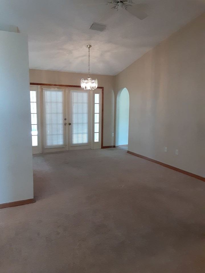 11404 Pike Ave - Photo 6 of 12
