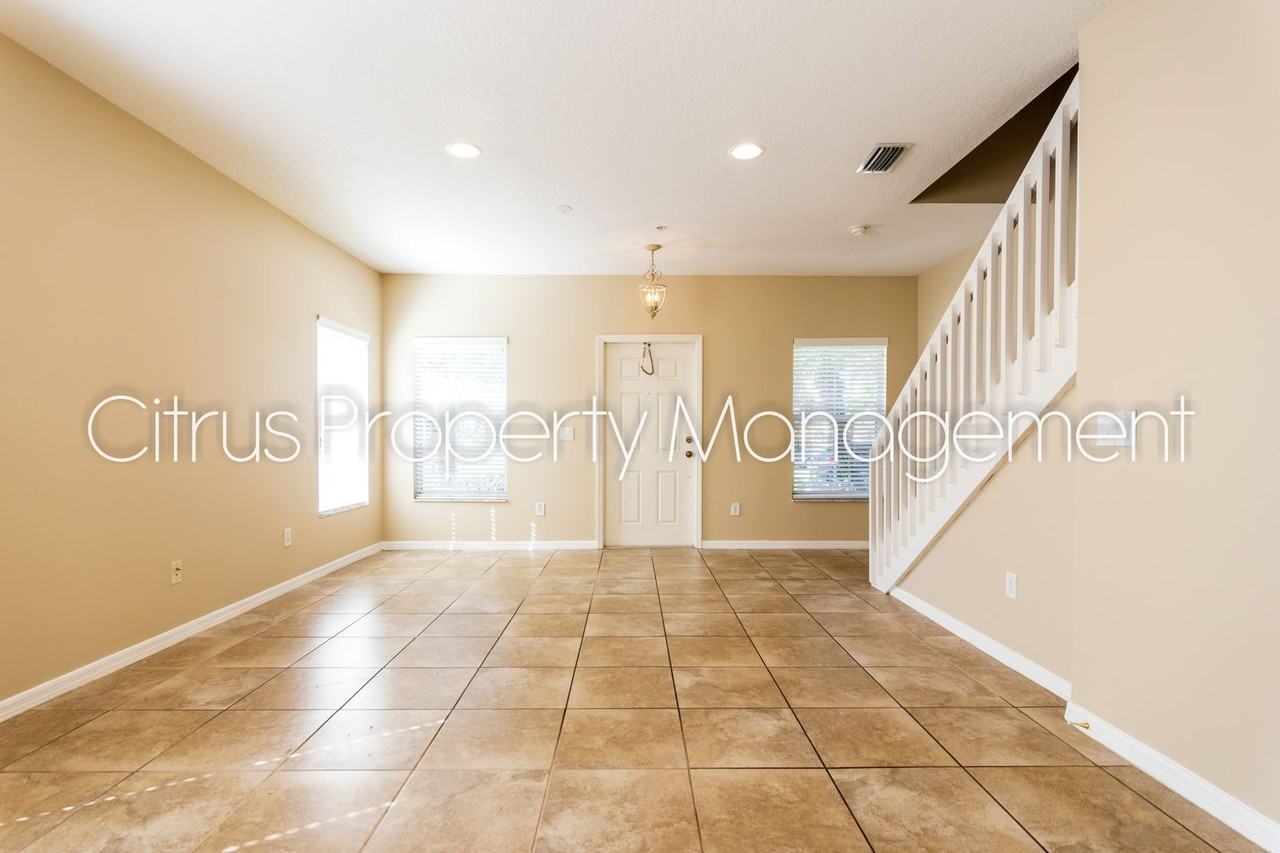 233 Deepcove Rd - Photo 6 of 28