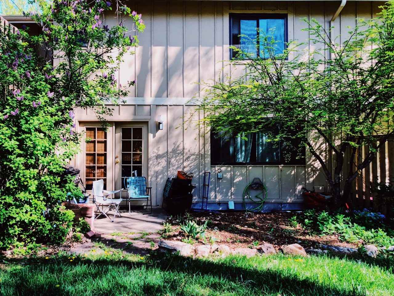 1725 Lake Sherwood Dr - Photo 2 of 11