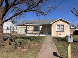featured image of 2409 Gidding St