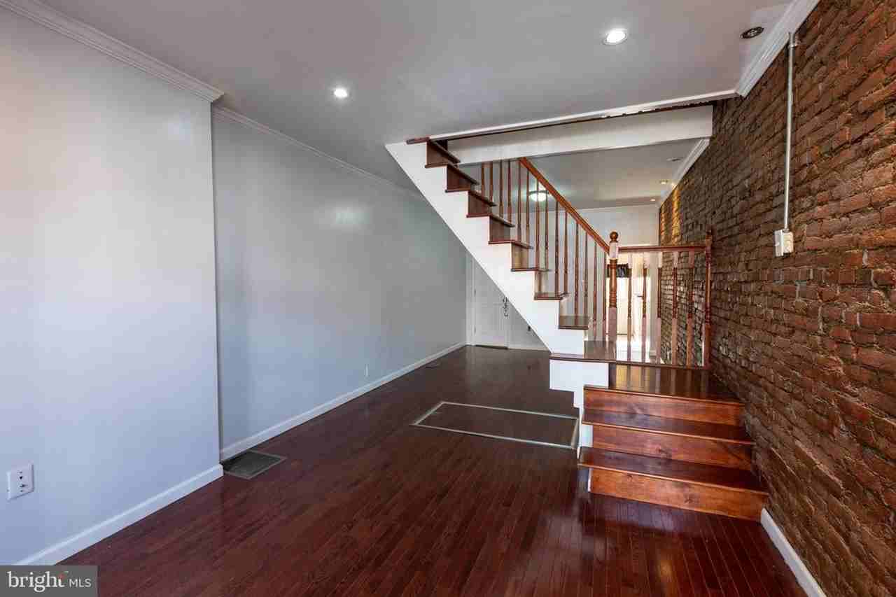 2311 Gaul St - Photo 3 of 20