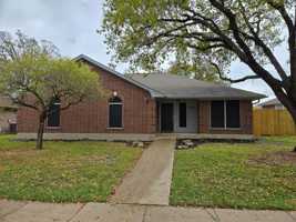 featured image of 4509 Pembrook Ln