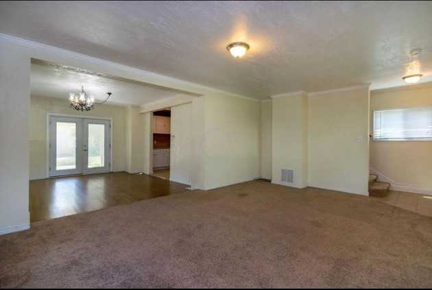 2608 1st Ave N - Photo 2 of 9