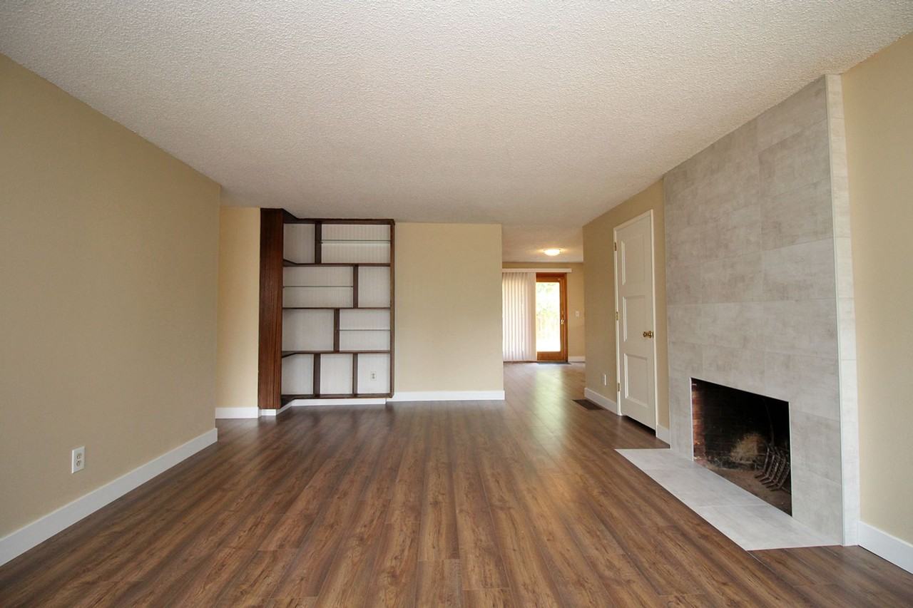 5536 Se Harlow St - Photo 4 of 29