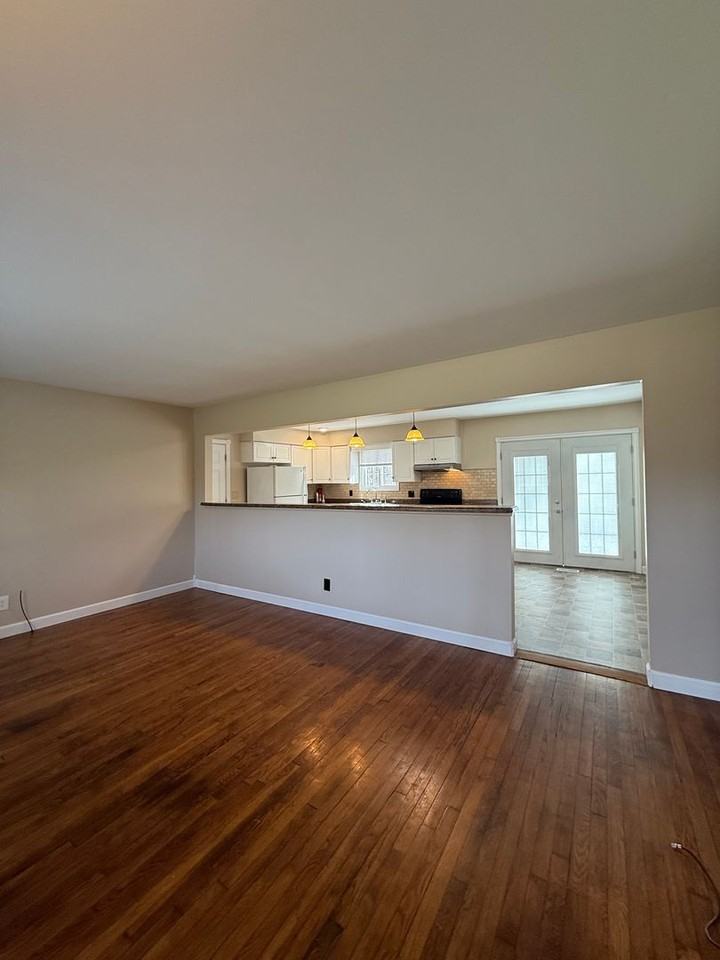 4030 N Baugh Rd - Photo 3 of 23