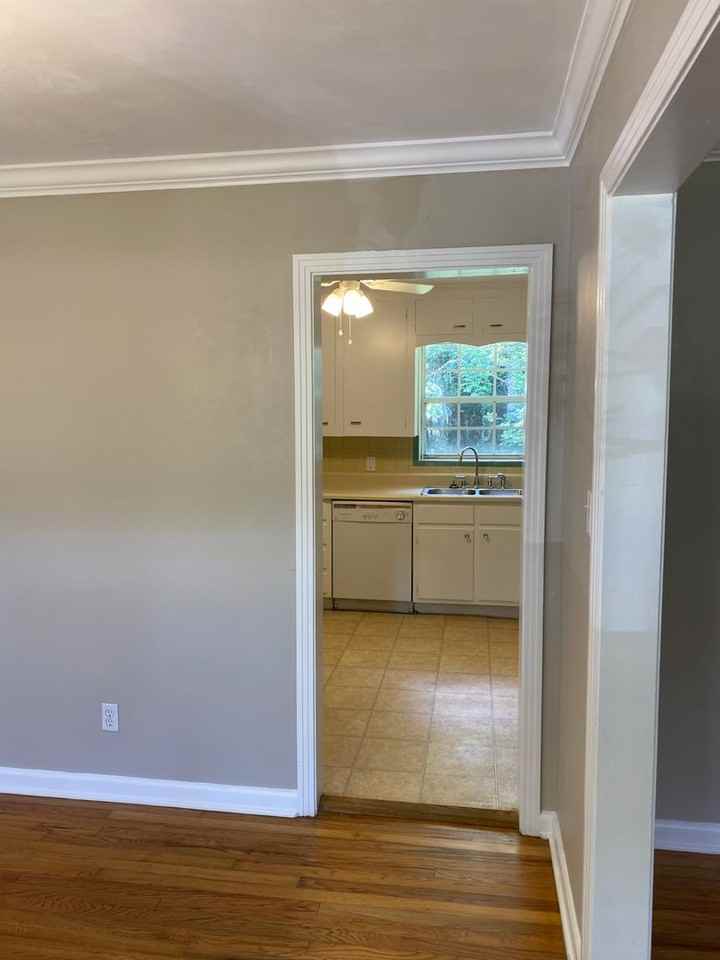 1562 Mitchell Ave - Photo 4 of 23