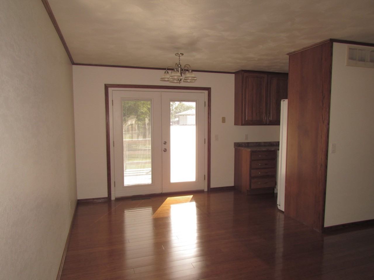 3526 Elm Ave - Photo 3 of 16