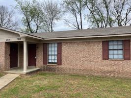 featured image of 2800 W E St