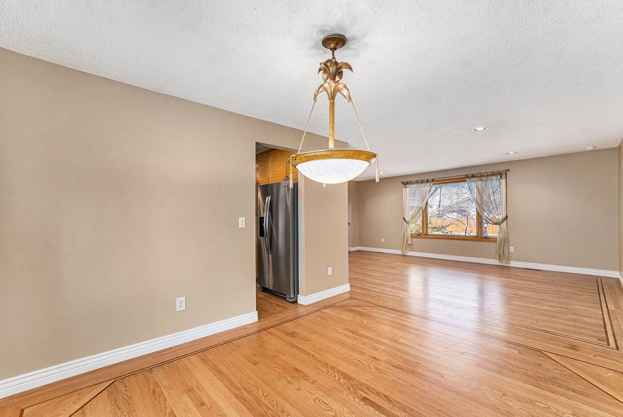 1881 S Olive St - Photo 4 of 22