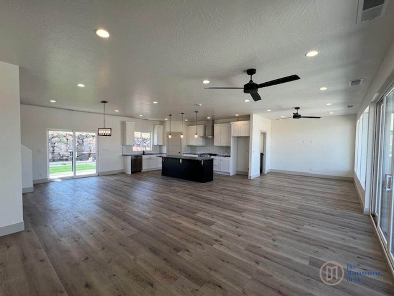 664 E Desert Cactus Dr - Photo 2 of 33