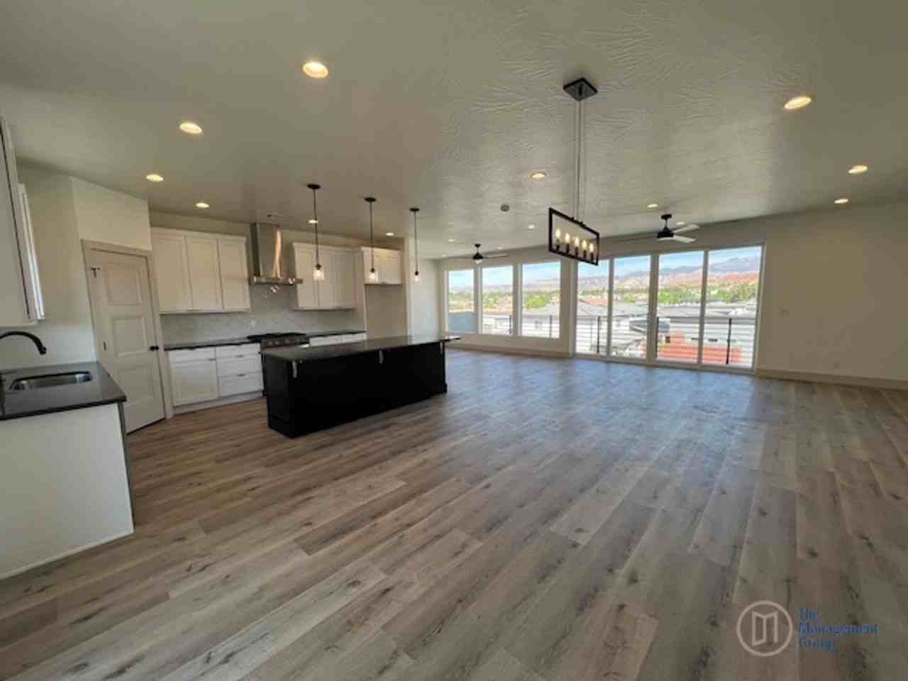 664 E Desert Cactus Dr - Photo 3 of 33