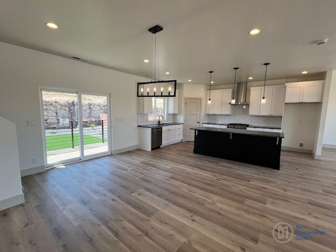 664 E Desert Cactus Dr - Photo 4 of 33