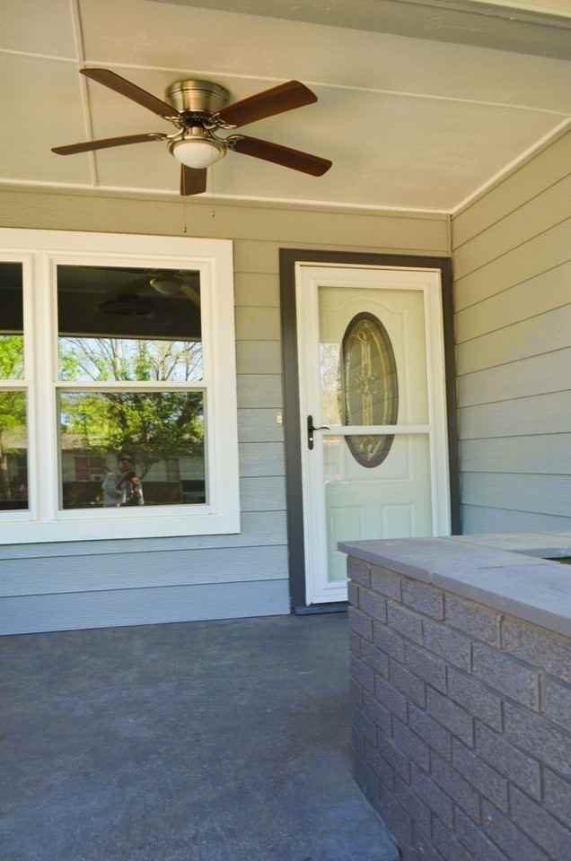 610 W Washington Ave - Photo 3 of 29