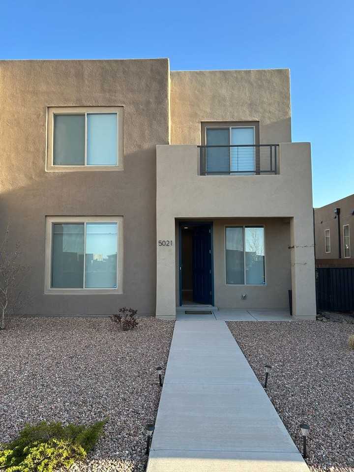 5021 Wheeler Ln - Photo 2 of 50