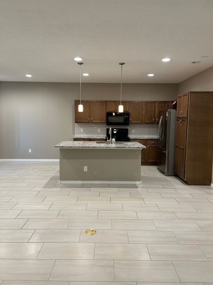 5021 Wheeler Ln - Photo 4 of 50