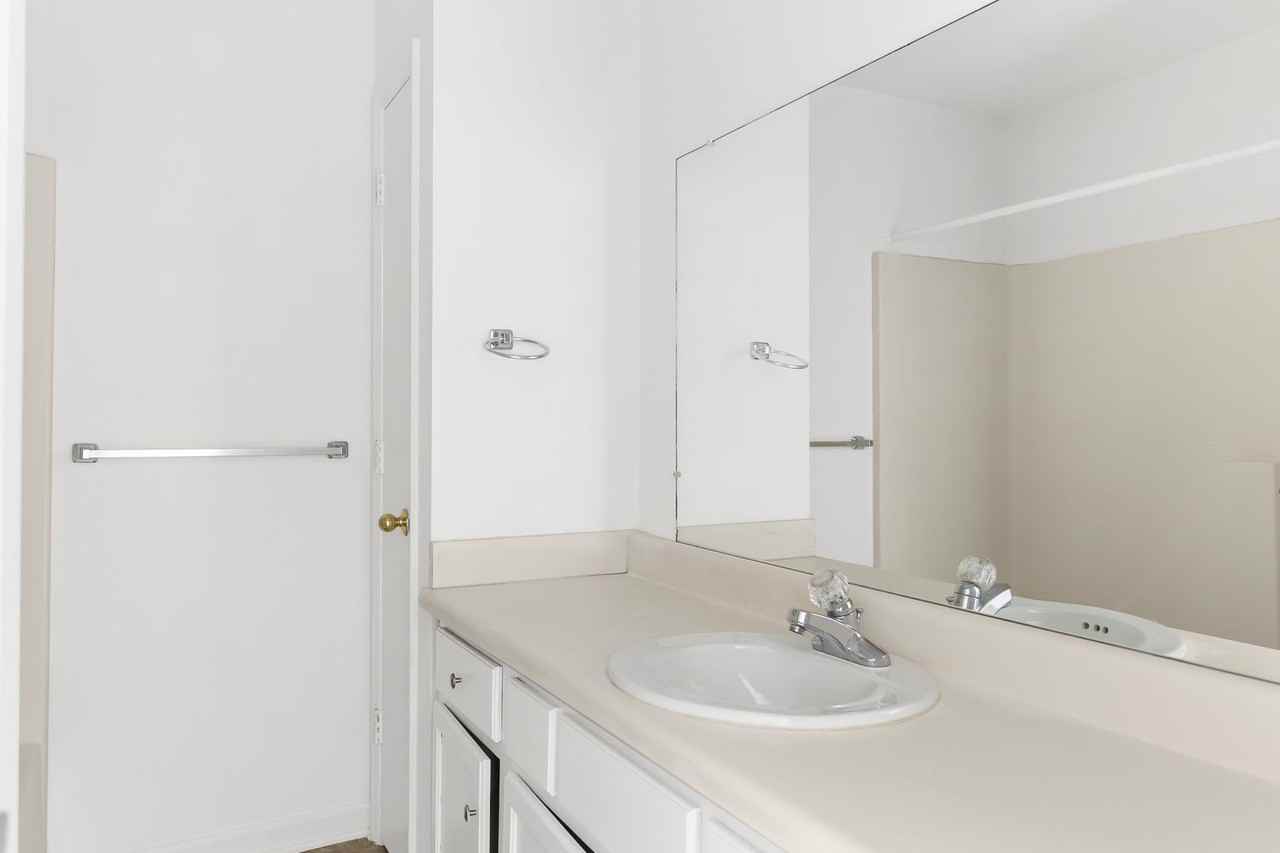 Summit on 34th - Photo 2 of 18