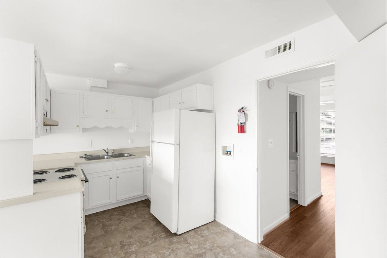 Summit on 34th - Photo 6 of 18