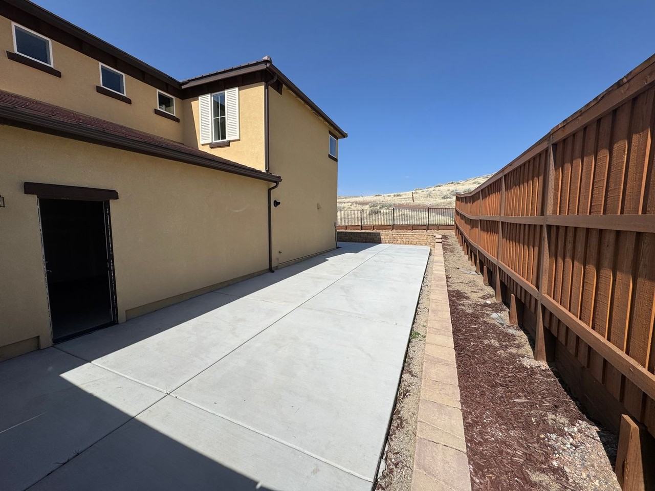 3102 Vecchio Dr - Photo 4 of 31